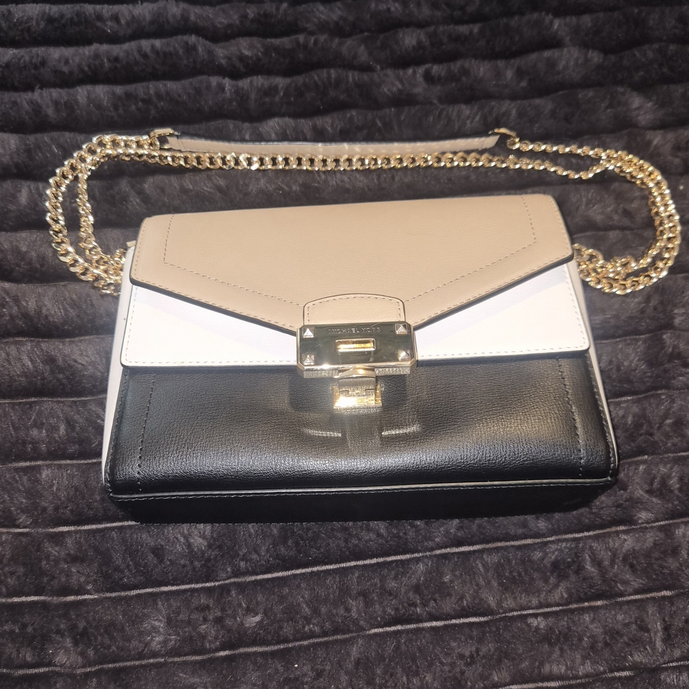 Elegant Black and Cream Women's Bag